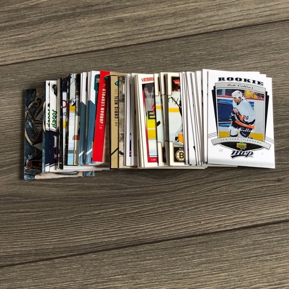 Grab bag of 63 hockey cards